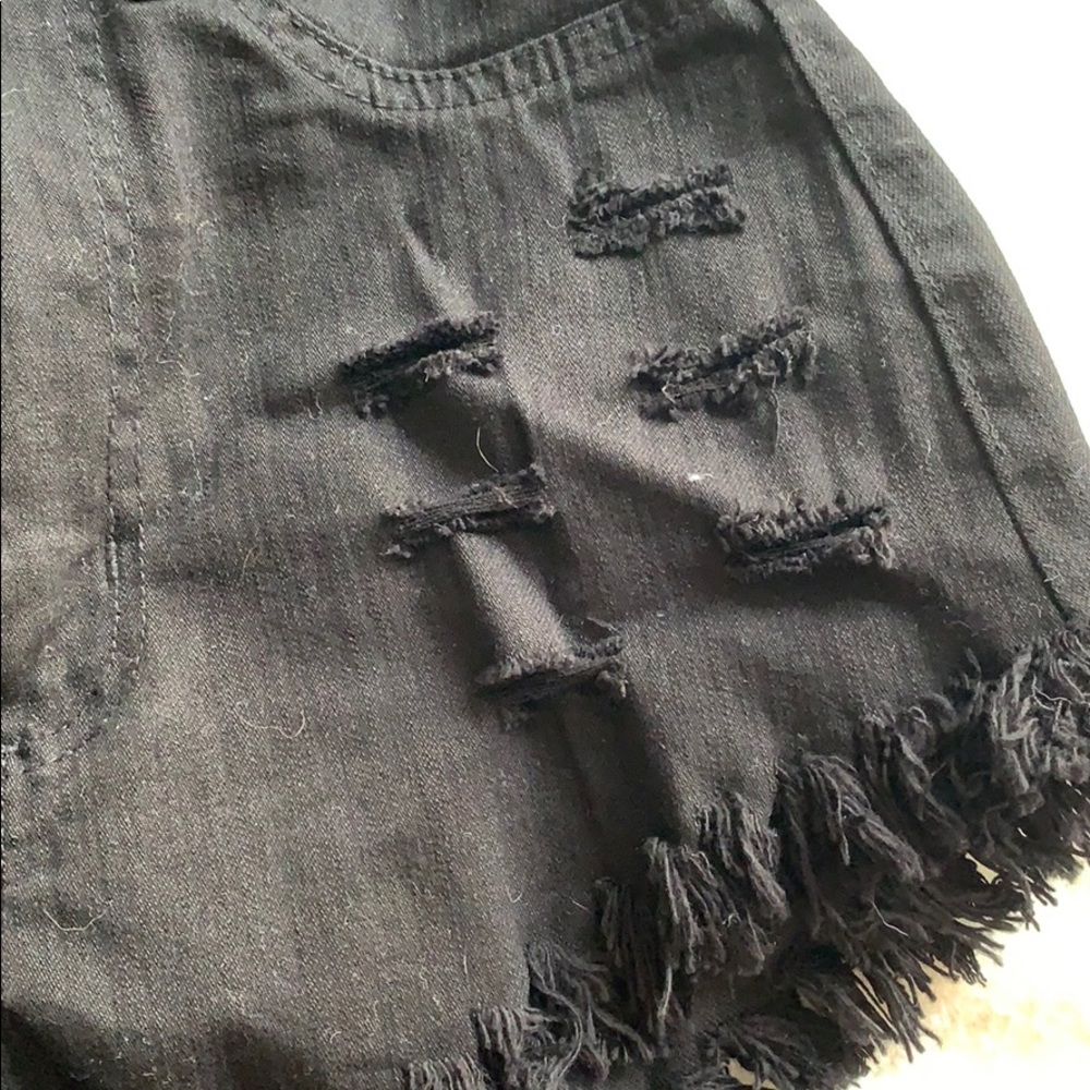 Black Jean shorts - Picture 4 of 4
